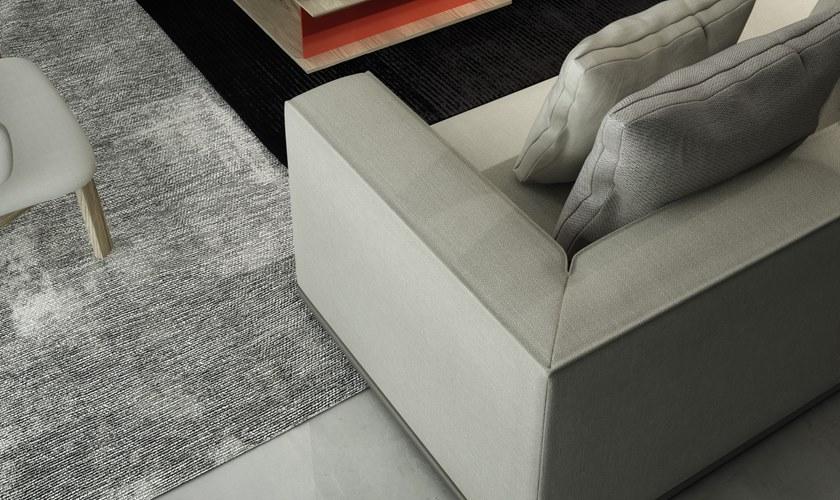 Huppé Угловое кресло из ткани с подлокотниками Chelsea L1050 HUPPE - Вид №1