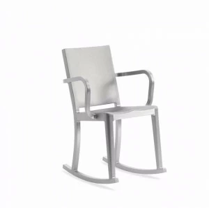 Emeco Кресло-качалка из алюминия с подлокотниками Hudson