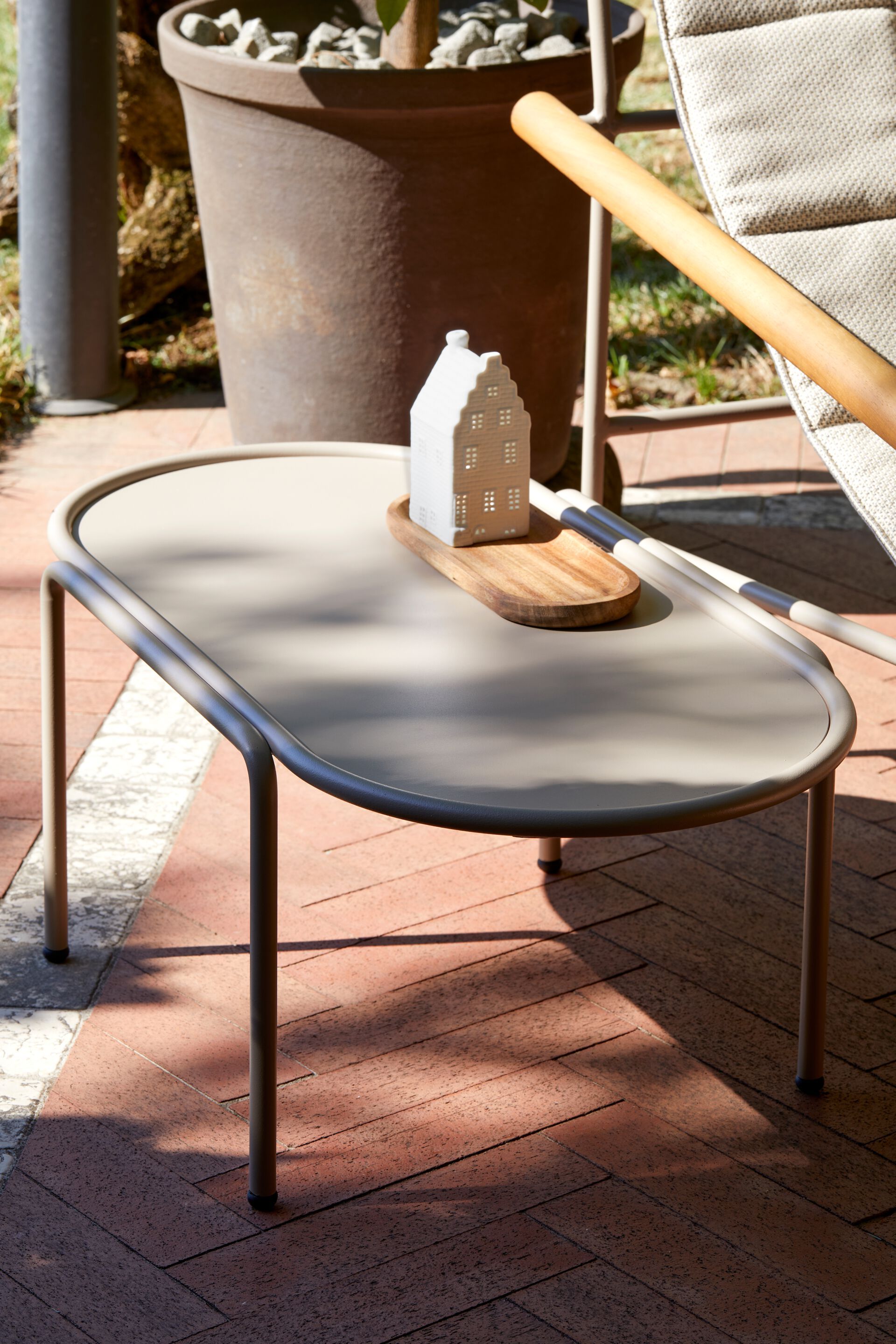 Окрашенный металлический овальный садовый столик S-CAB Dress_Code ARCH-00118191 - Вид №2