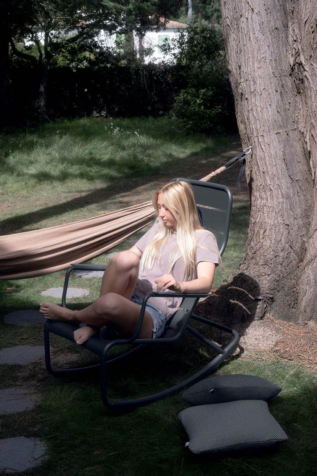 Алюминиевое кресло-качалка с подлокотниками Fermob Luxembourg ARCH-00133710 - Вид №1