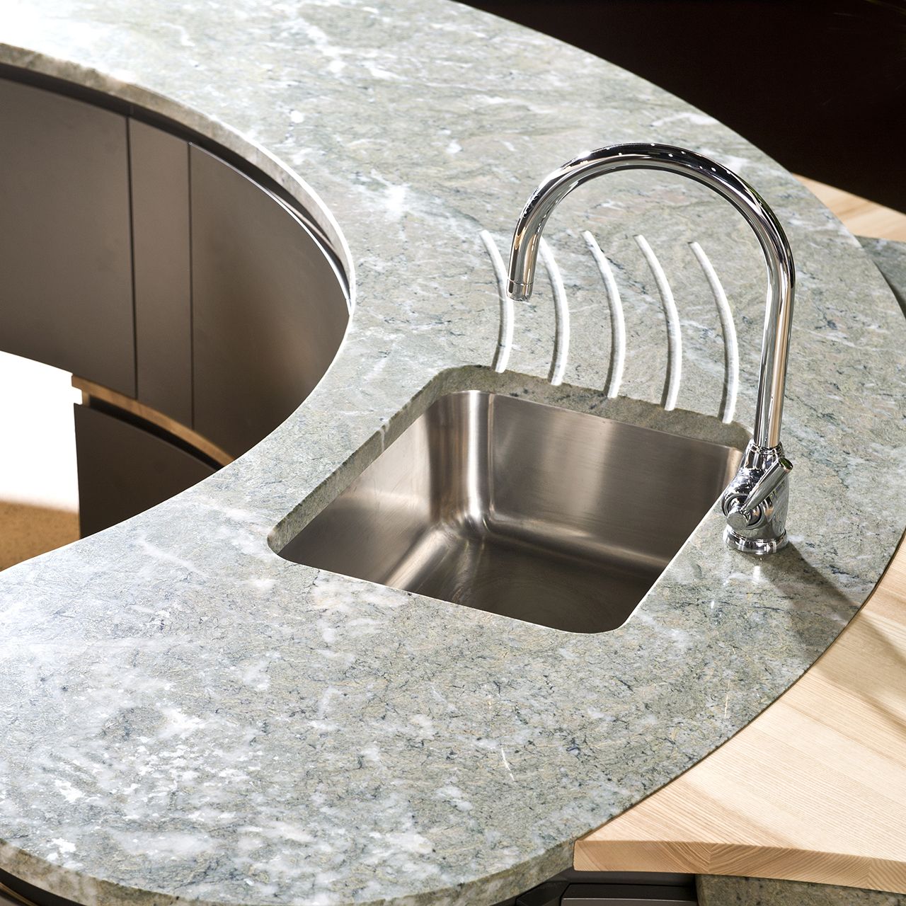 4841 Однорычажный смеситель Mimas с С-изливом Traditional Perrinandrowe - Вид №3