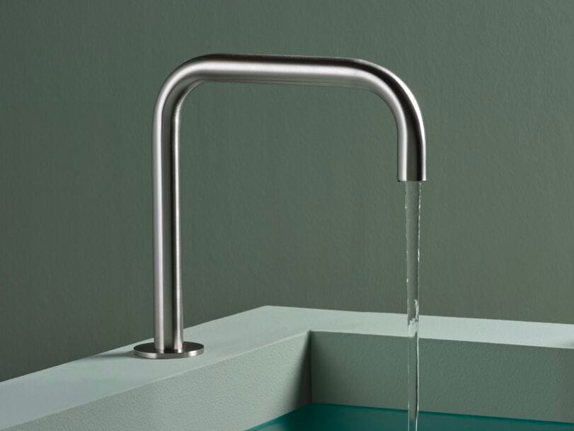 Дозирующий носик из нержавеющей стали для напольной ванны BEAMTECH Level ARCH-00059066