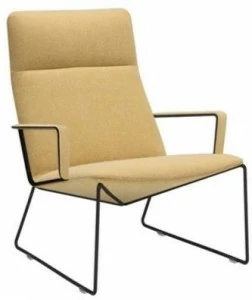 Andreu World Кресло салазки с высокой спинкой Capri lounge Bu1698