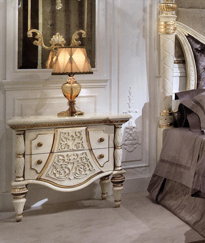 Тумбочка  TURRI TC242 Bovary