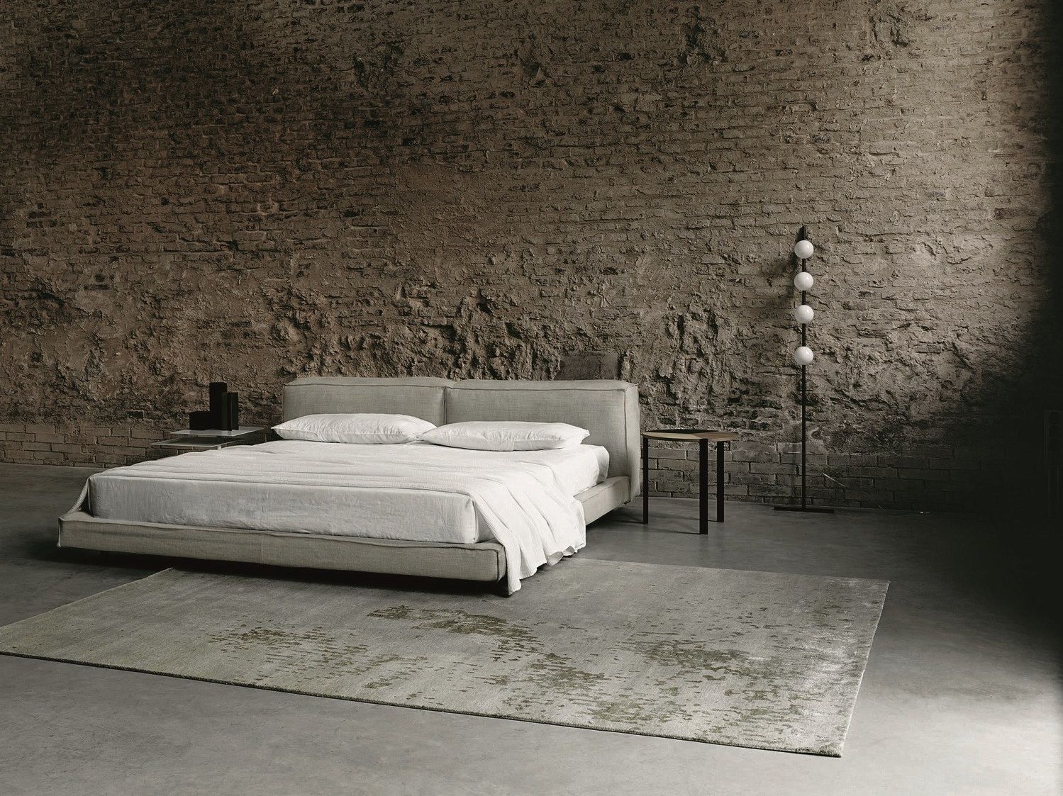 Двуспальная кровать из ткани Living Divani Neowall ARCH-00107231