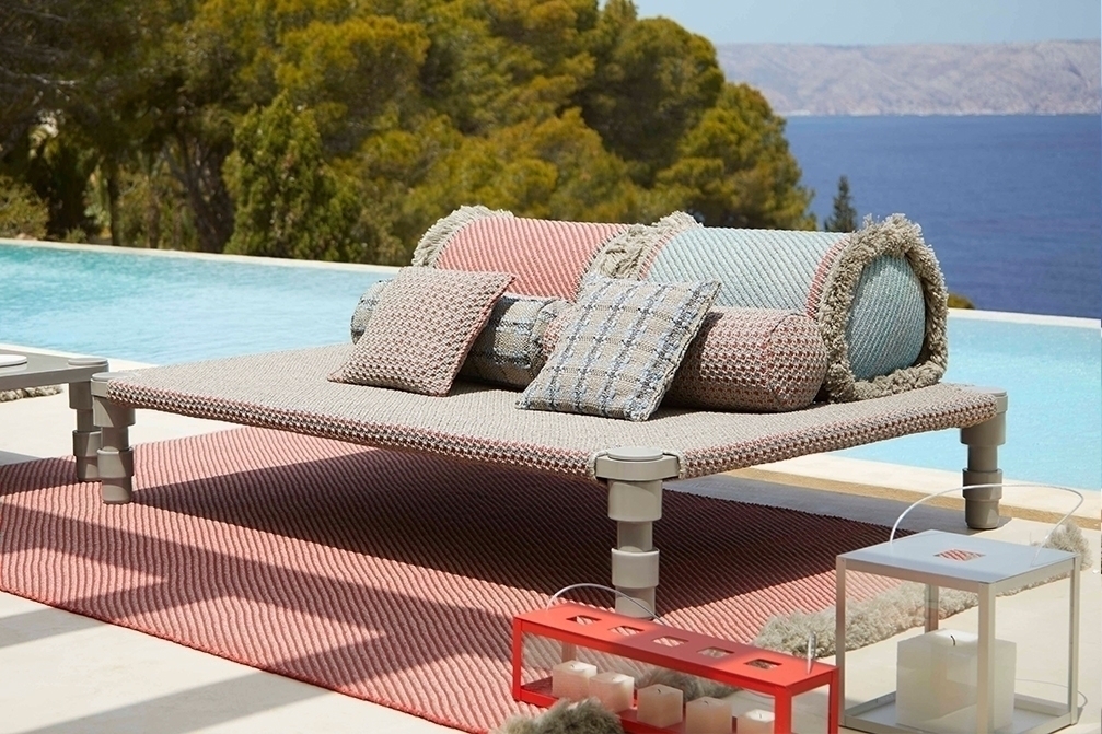 070778 Подушка-ролл GL Diagonal almond-red большая GAN Garden Layers - Вид №3