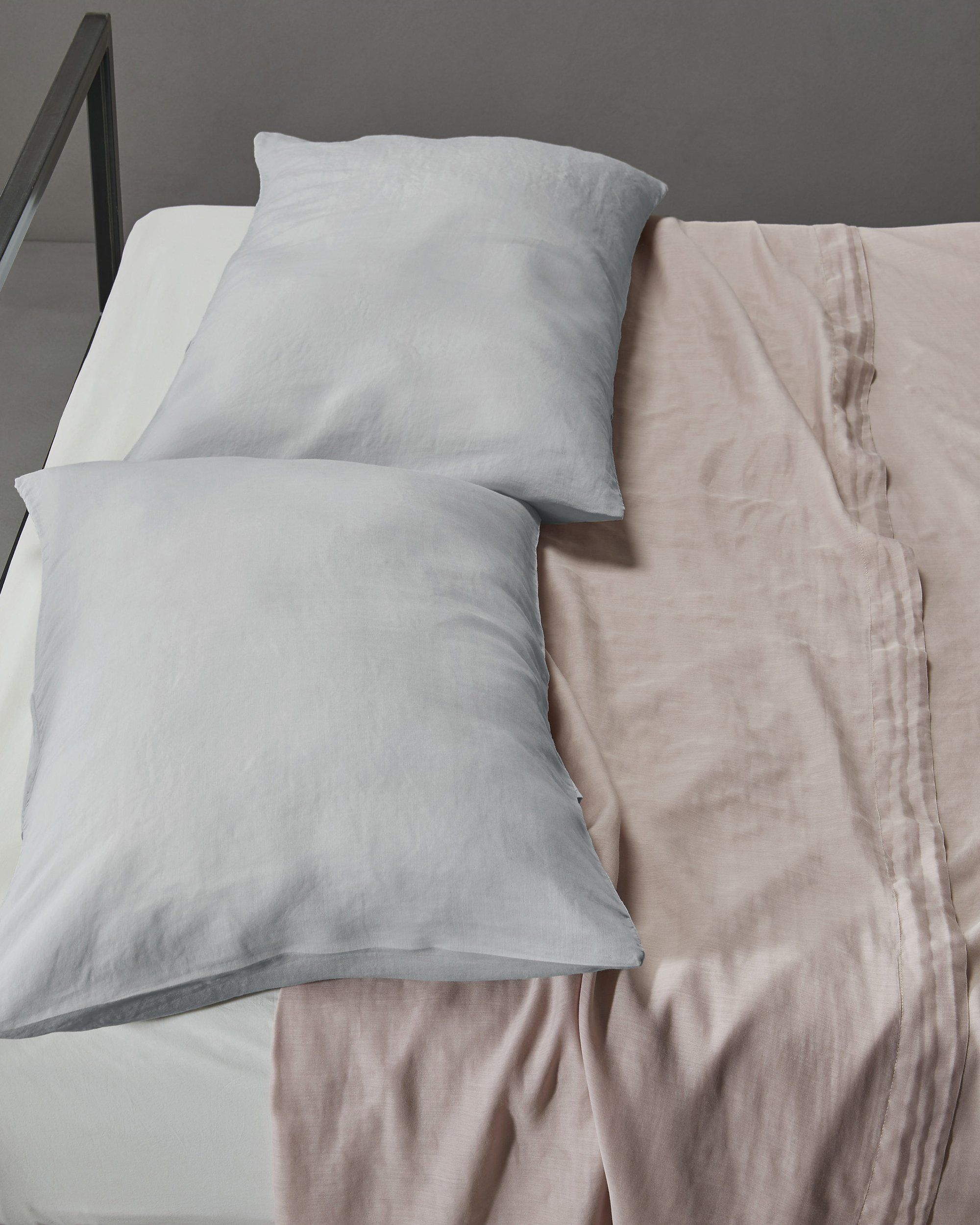 Двухслойная наволочка из хлопка и шелка Society Limonta ARCH-00016000 - Вид №4