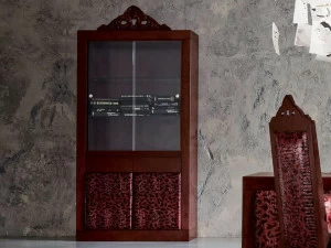 Modenese Gastone Витрина из дерева и стекла Minimal baroque 42104