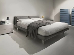 EmmeBi Двуспальная кровать из кожи с обитым изголовьем