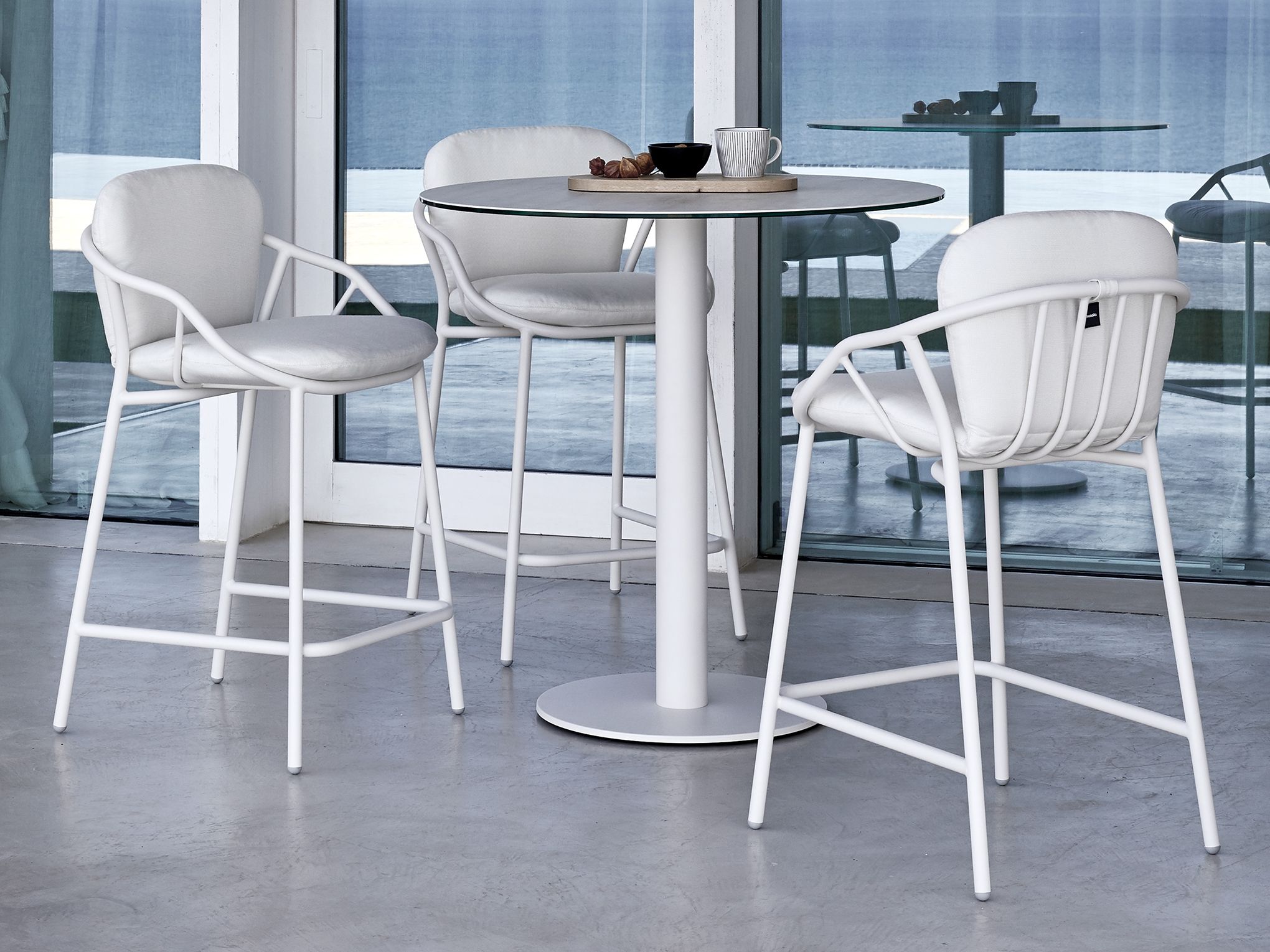 Высокий садовый стол MUSOLA LEMON ARCH-00085857