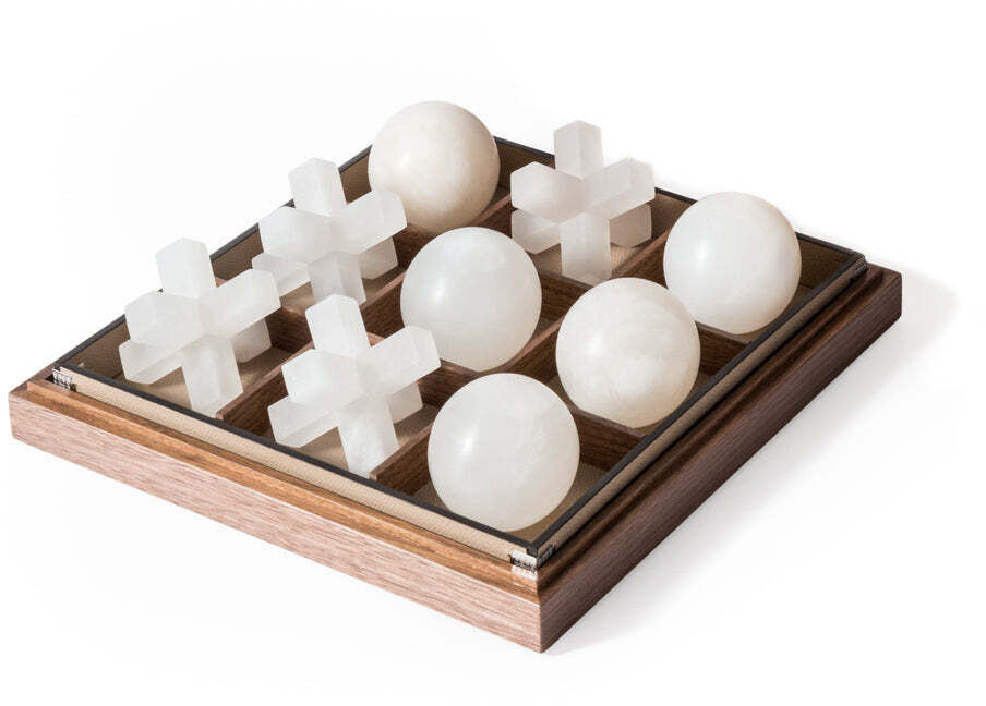 Крестики-нолики - 27,5X27,5XH9,5 см / зернистая кожа_темно-серый