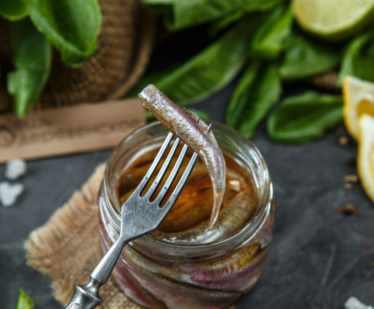 4960 Барабуля малосольная в масле Вкусляндия 