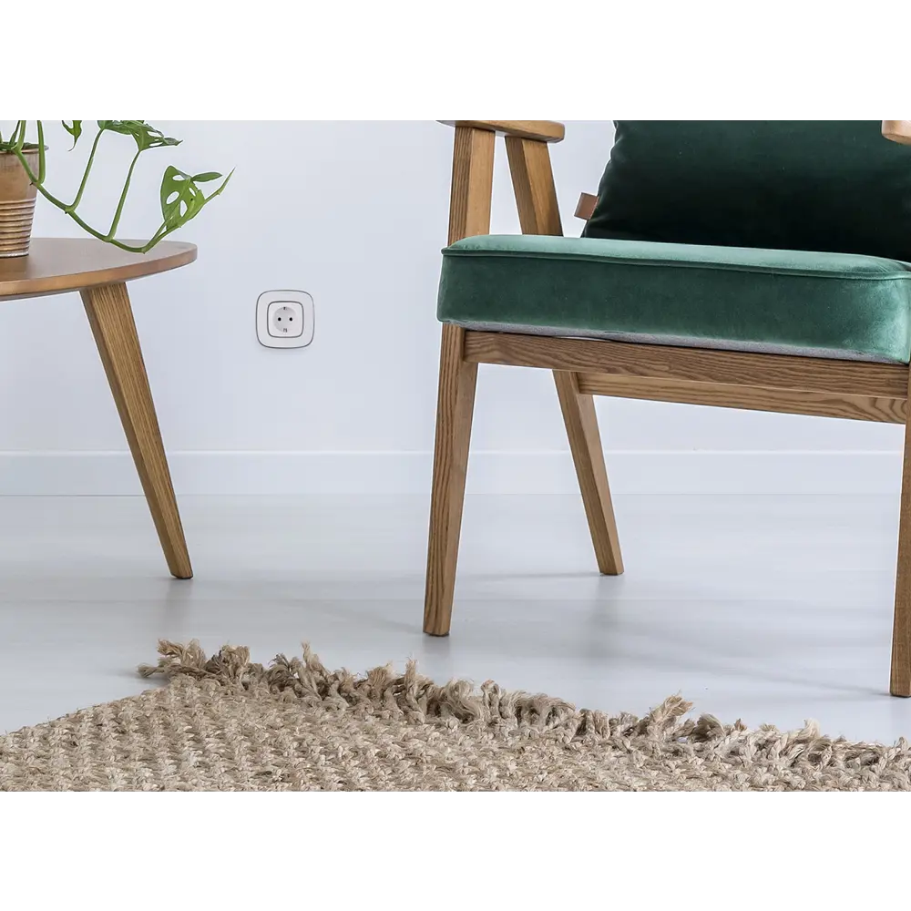 Розетка Legrand Valena Allure 2 контакта с заземлением цвет белый STLM-2147174 - Вид №11