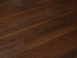 Биосовместимый трехслойный деревянный пол