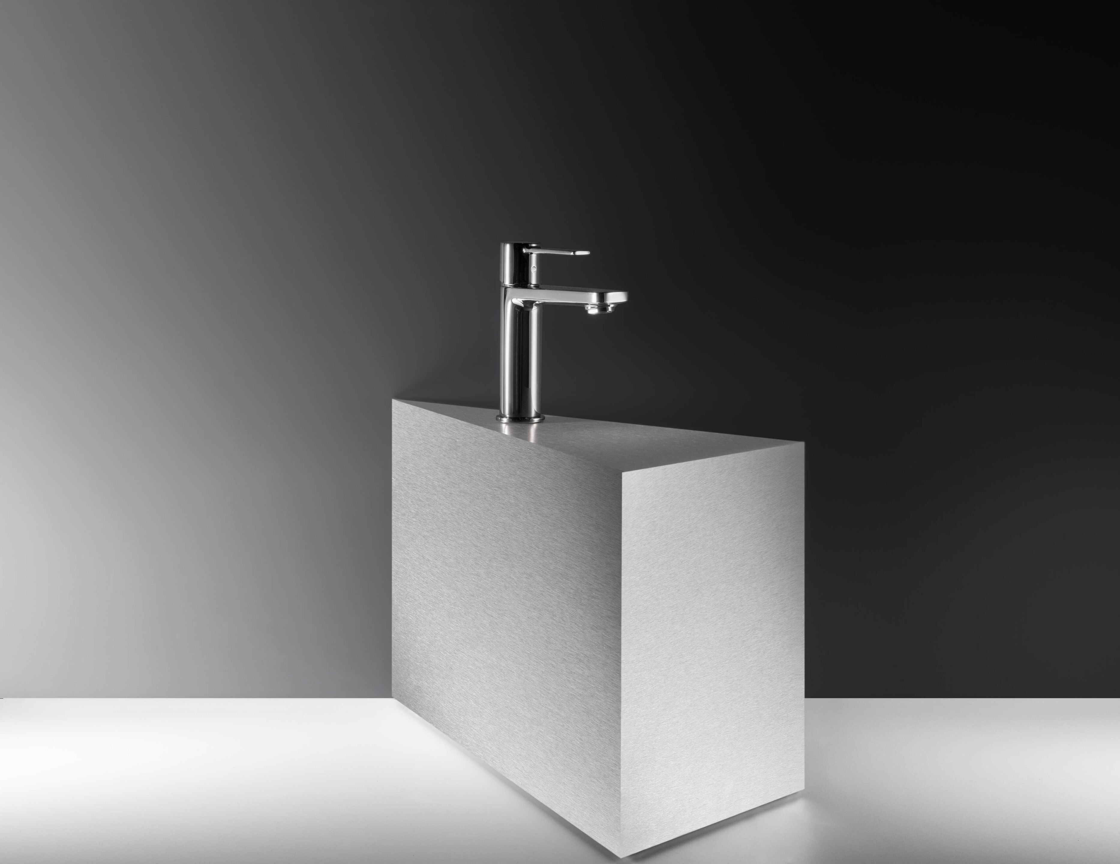 Смеситель для раковины из латуни без слива Roca номерной знак ARCH-00150685 - Вид №4