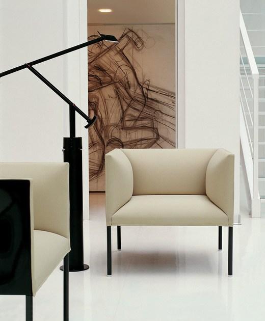 B&B Italia Project Кресло с обивкой из ткани с подлокотниками Hollow sun-id-1363454 - Вид №1