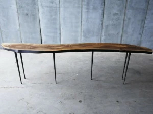 Heerenhuis Стол из орехового дерева