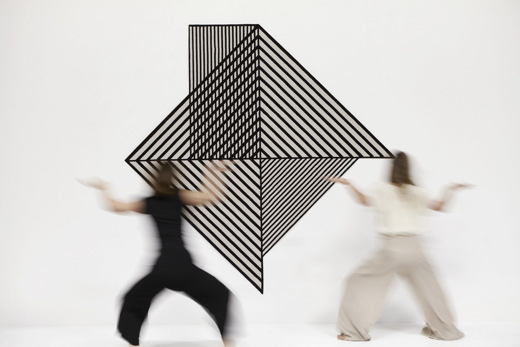 Полосатый бархатный ковер Antoniolupi Tramato ARCH-00111351 - Вид №7