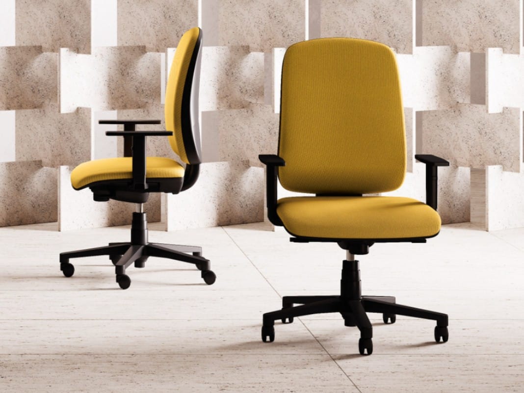 Тканевый регулируемый по высоте рабочий офисный стул с колесами Las Mobili система ARCH-00024595