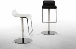 Tonin Casa Стул из мягкой кожи с подставкой для ног