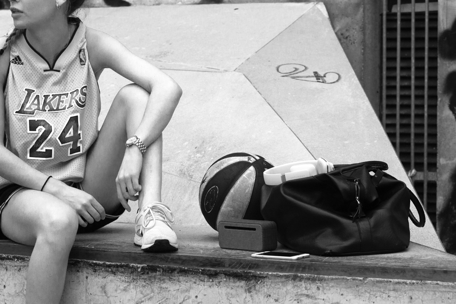 Kfng62 Колонка беспроводная с ремешком amove чёрная KREAFUNK  - Вид №6