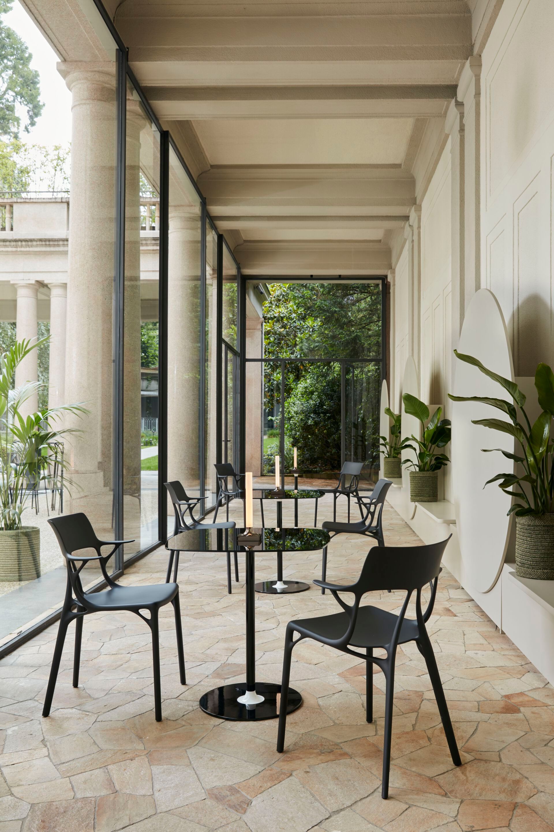 Стул из переработанного инженерного пластика с подлокотниками Kartell A. I ARCH-00030054 - Вид №32