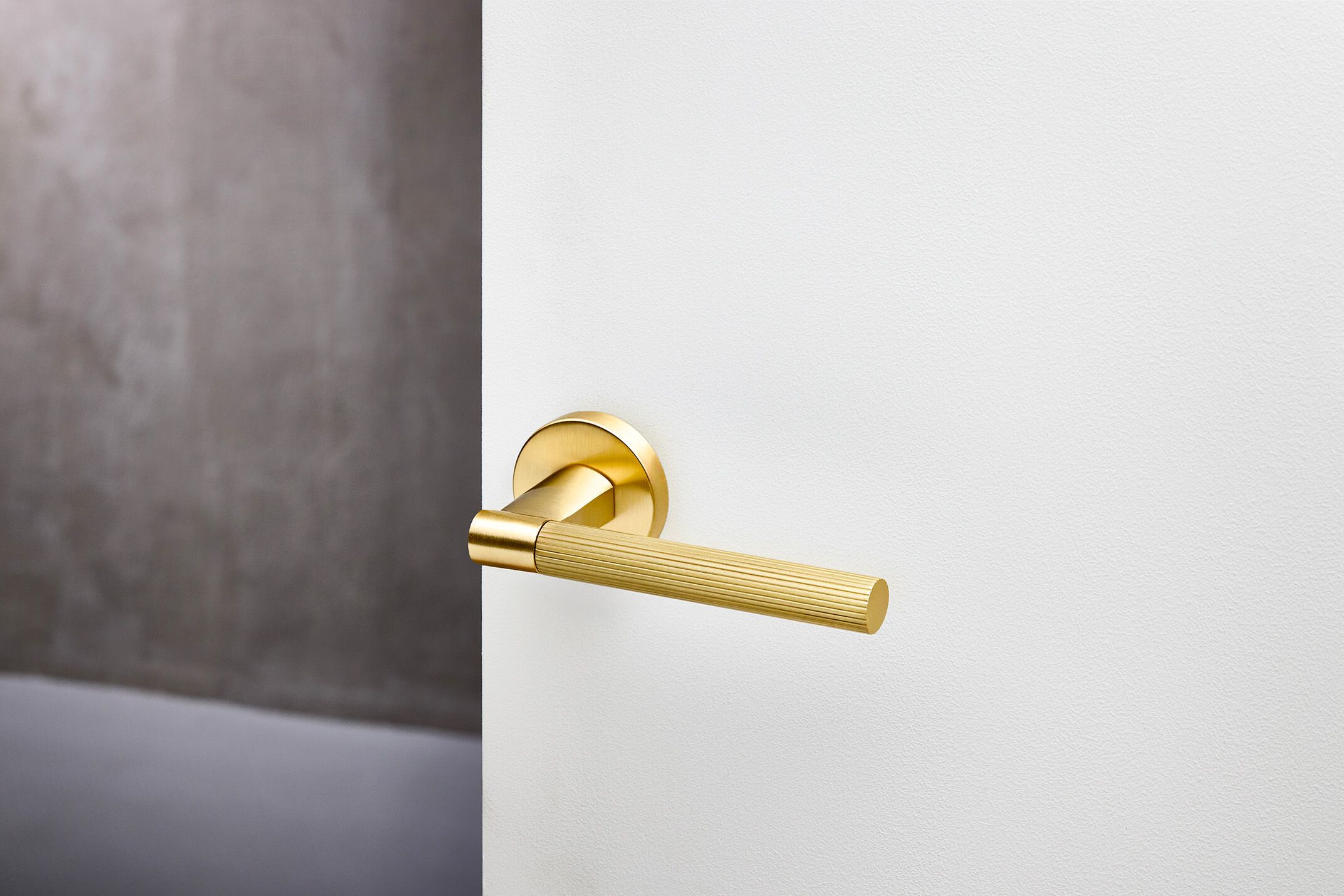 Латунная ручка на розетке Manital круглый ARCH-00025850 - Вид №2