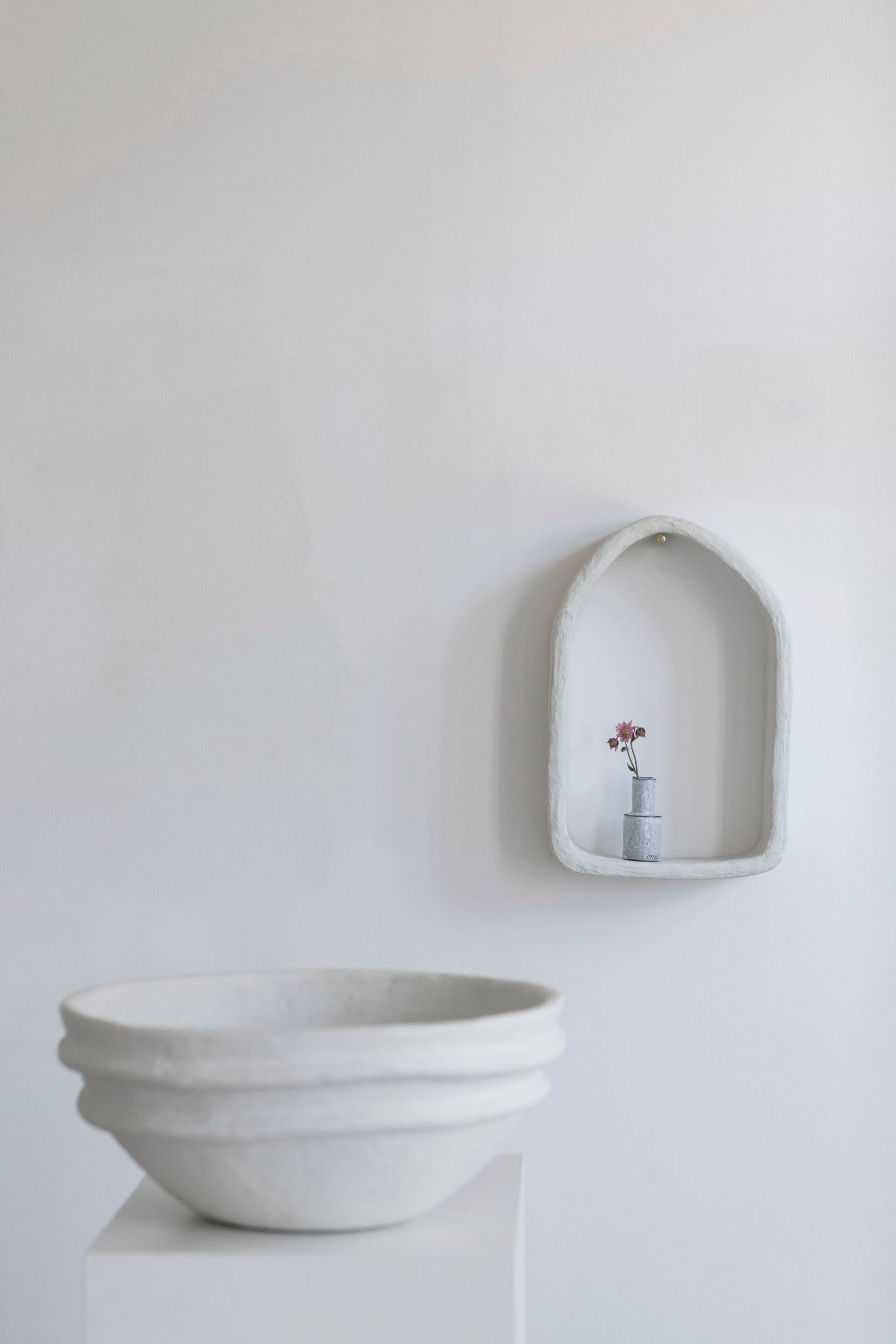 Настенная ниша из пестой бумаги Serax Earth interior accessories ARCH-00009142 - Вид №3