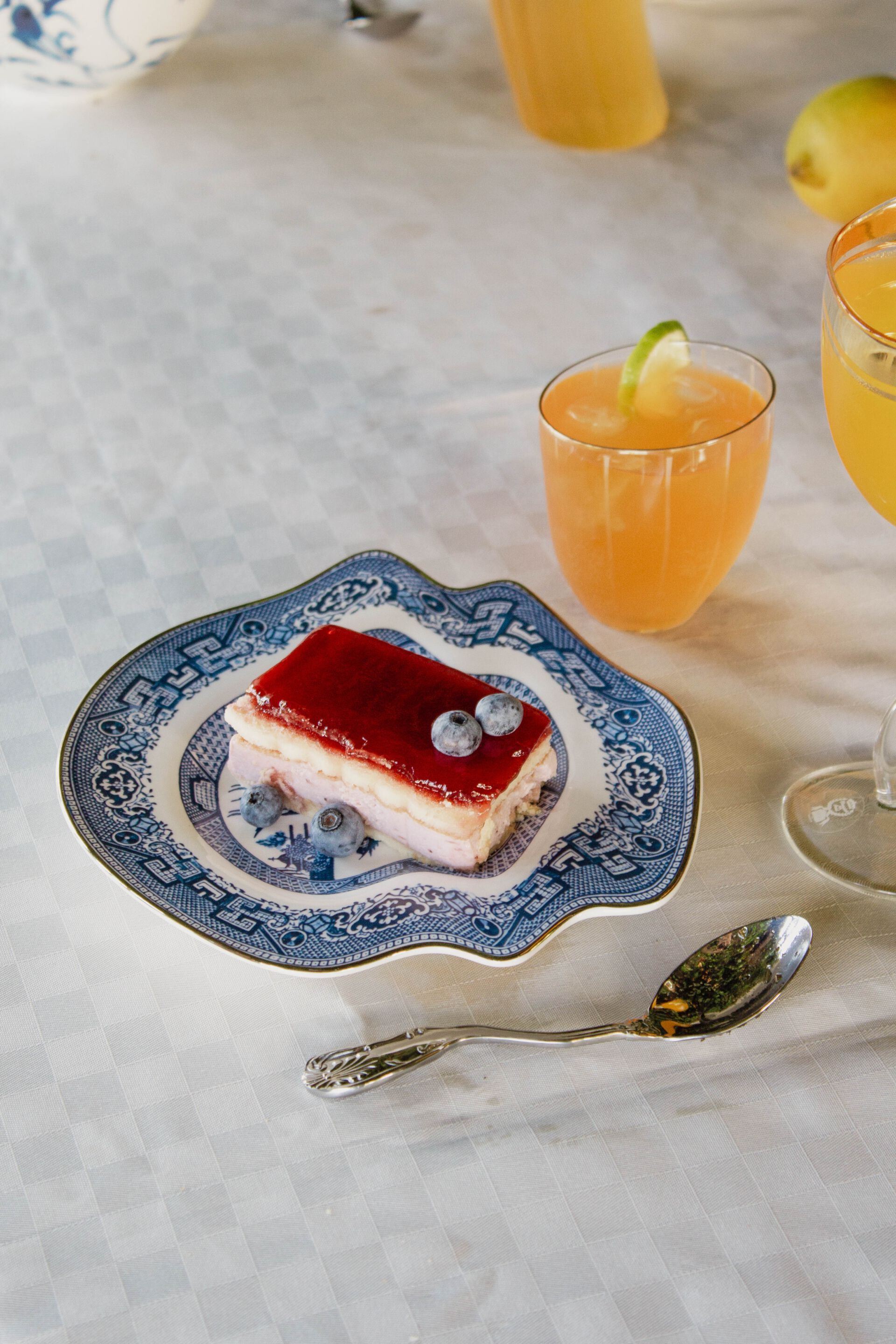 Фарфоровая десертная тарелка Seletti Классика с кислотой ARCH-00087379 - Вид №2