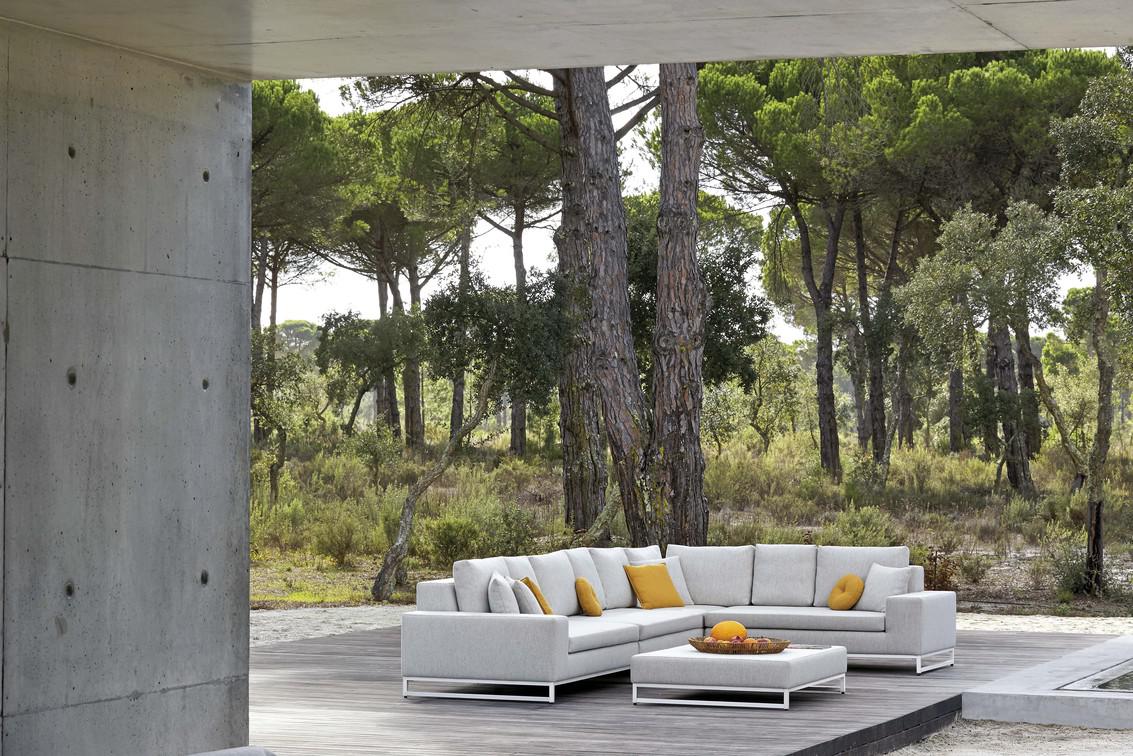 MNST597 Подставка для ног белая lotus smokey Manutti Zendo - Вид №3