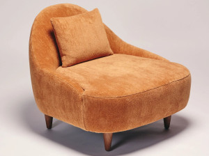 Бархатное кресло