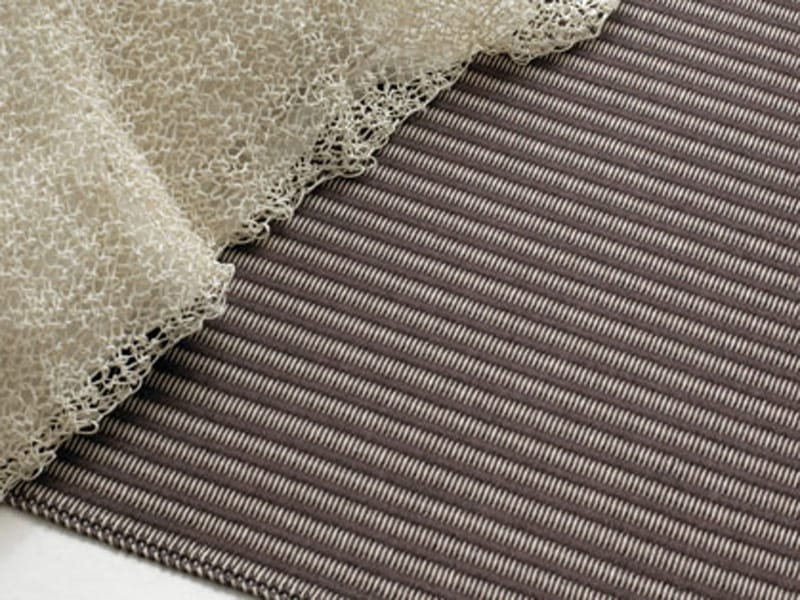 Полосатый прямоугольный ковер ручной работы Woodnotes RAILWAY ARCH-00023432