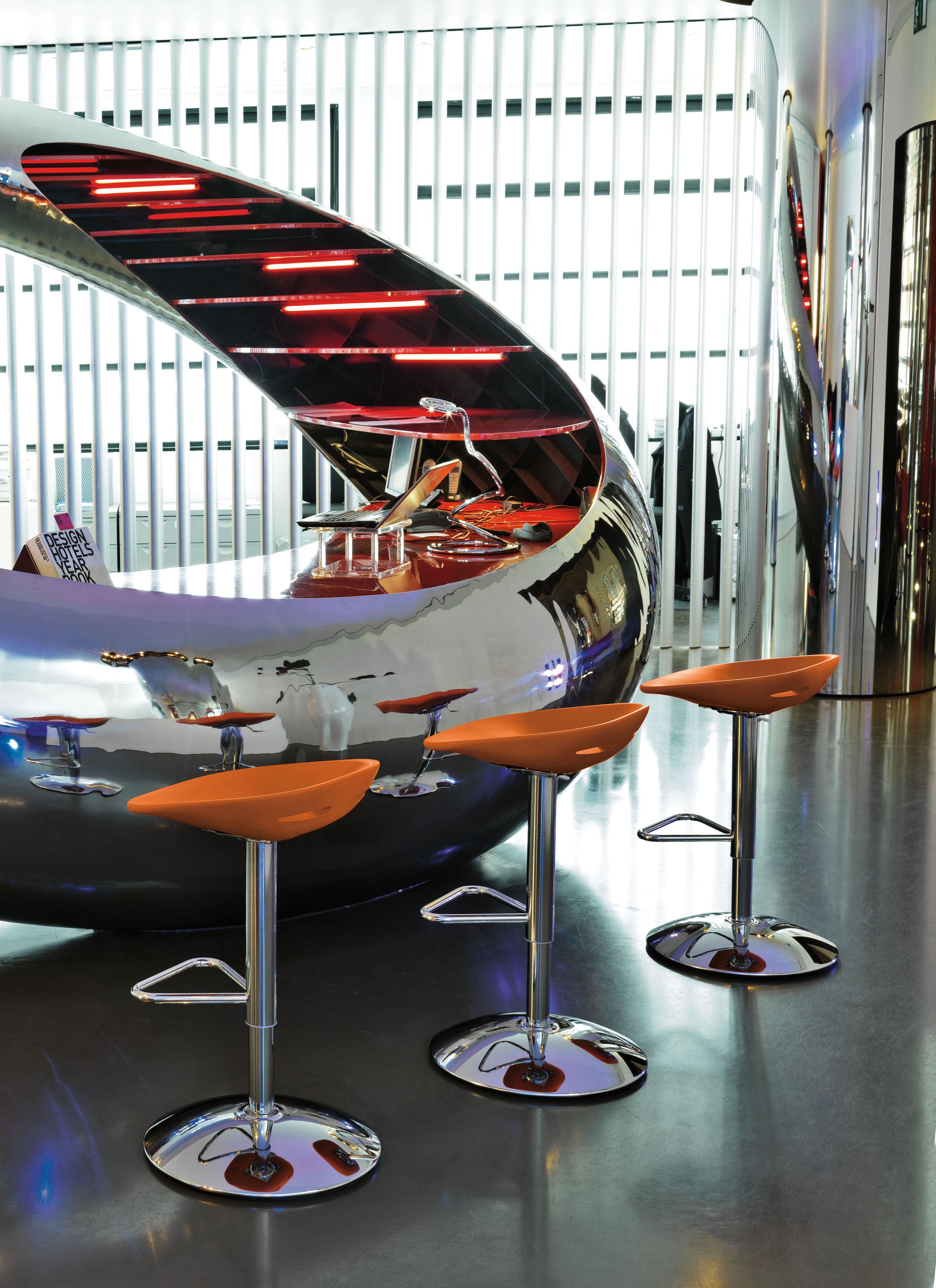 Регулируемая высота офисного стула с подставкой для ног Kastel Klou ARCH-00095917 - Вид №1