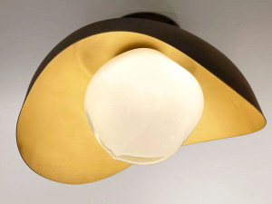 Латунный потолочный светильник