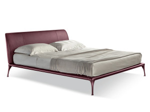 Кожаная двуспальная кровать с мягким изголовьем