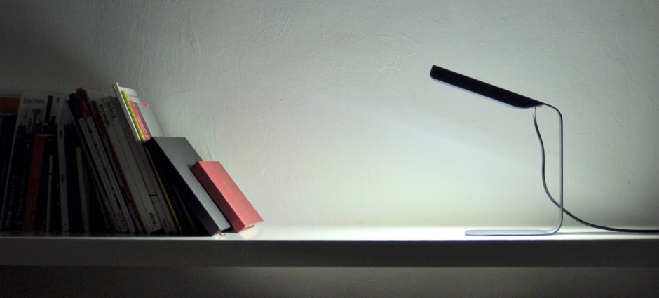 005072 Настольная лампа Folio Estiluz 