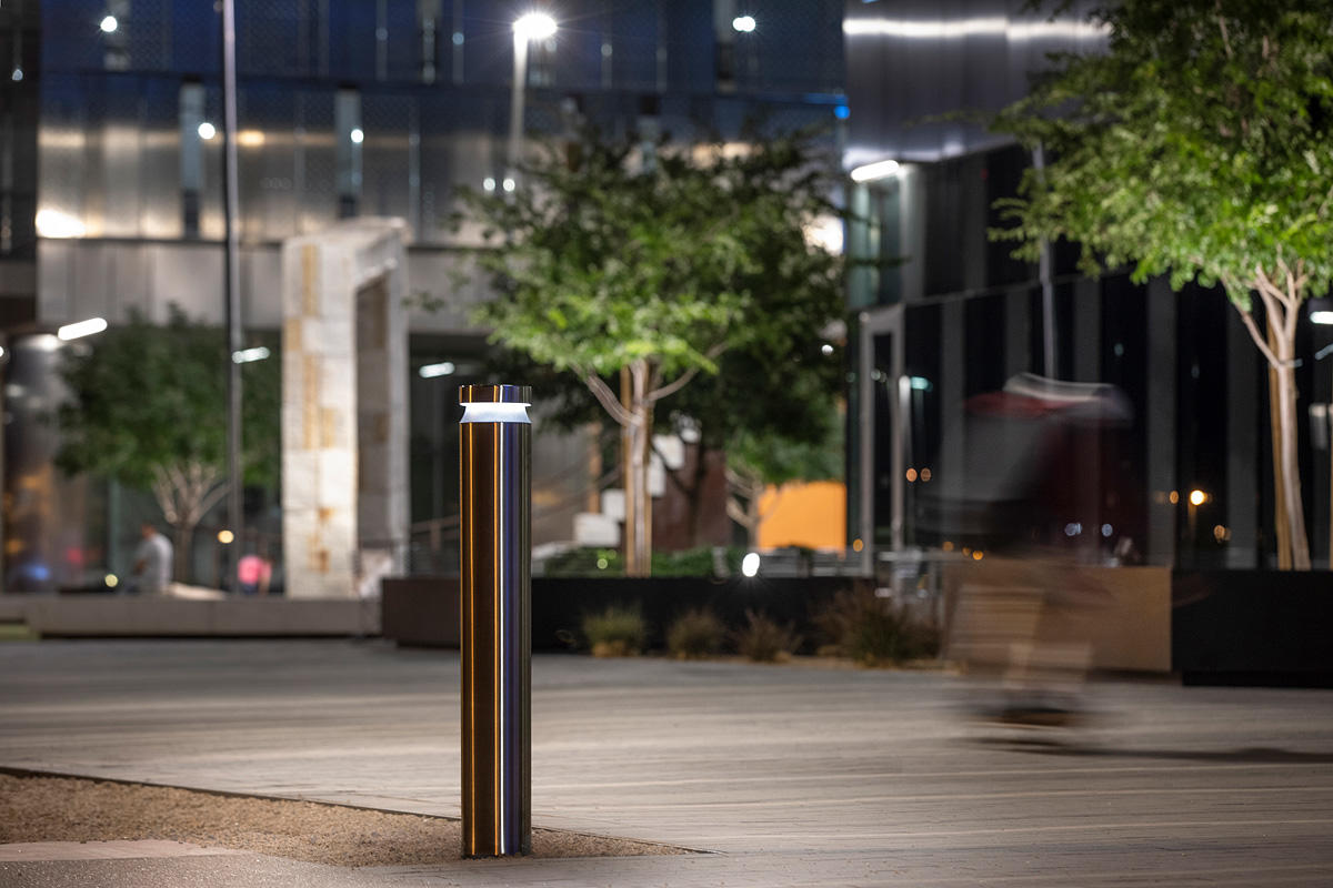 FSRT241 Столбик Helio, серия 600  Forms-surfaces  - Вид №7