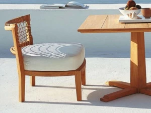 Unopiù Кресло из тика и подушка из акриловой ткани Synthesis Sypb01