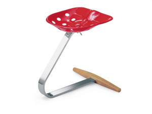 Табурет в промышленном стиле