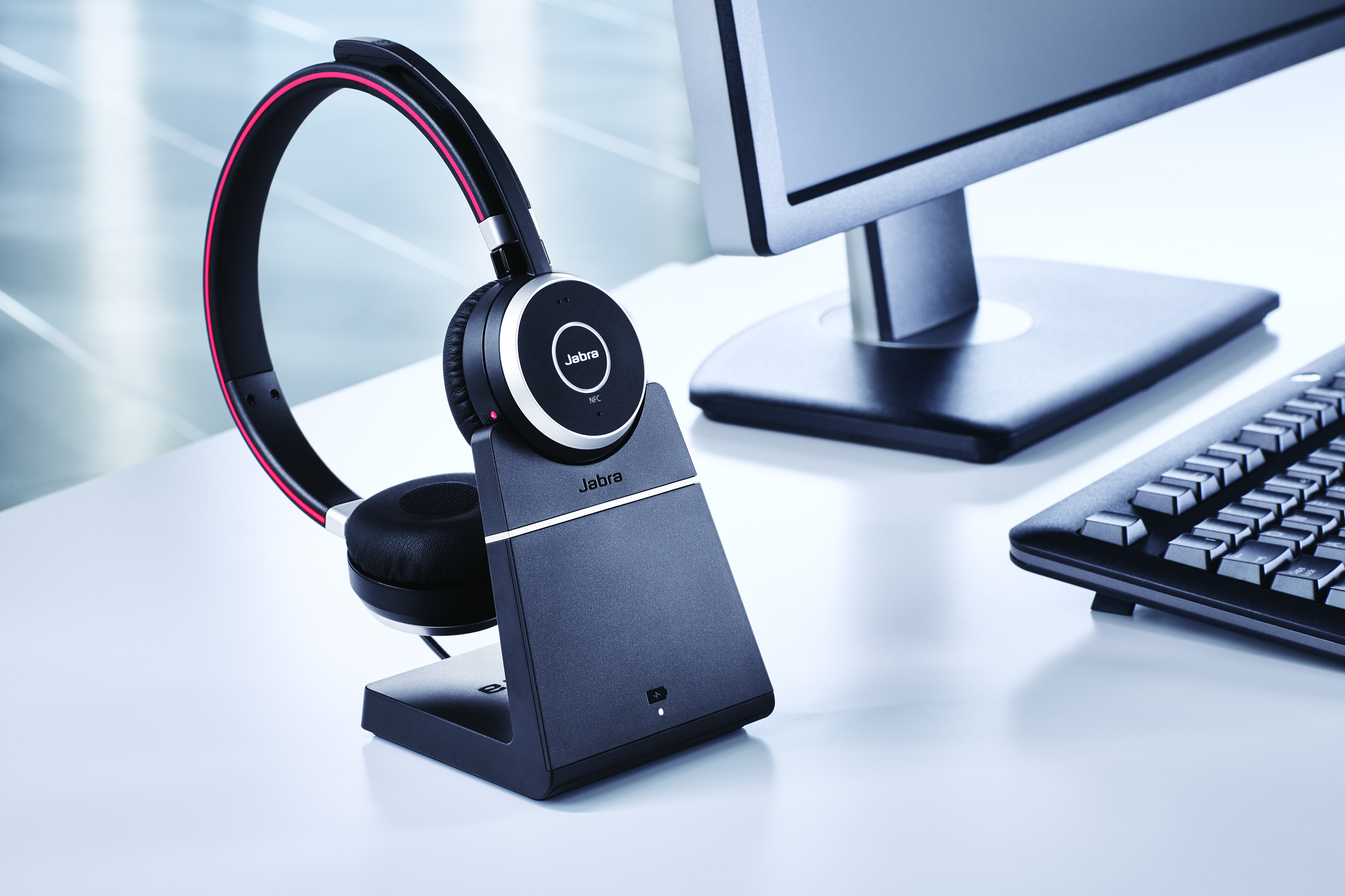 7599-832-199 evolve 75 stereo ms, charging stand & link 370 Jabra Santreyd  - Вид №15