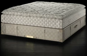 Hästens Кровать двуспальная с обивкой