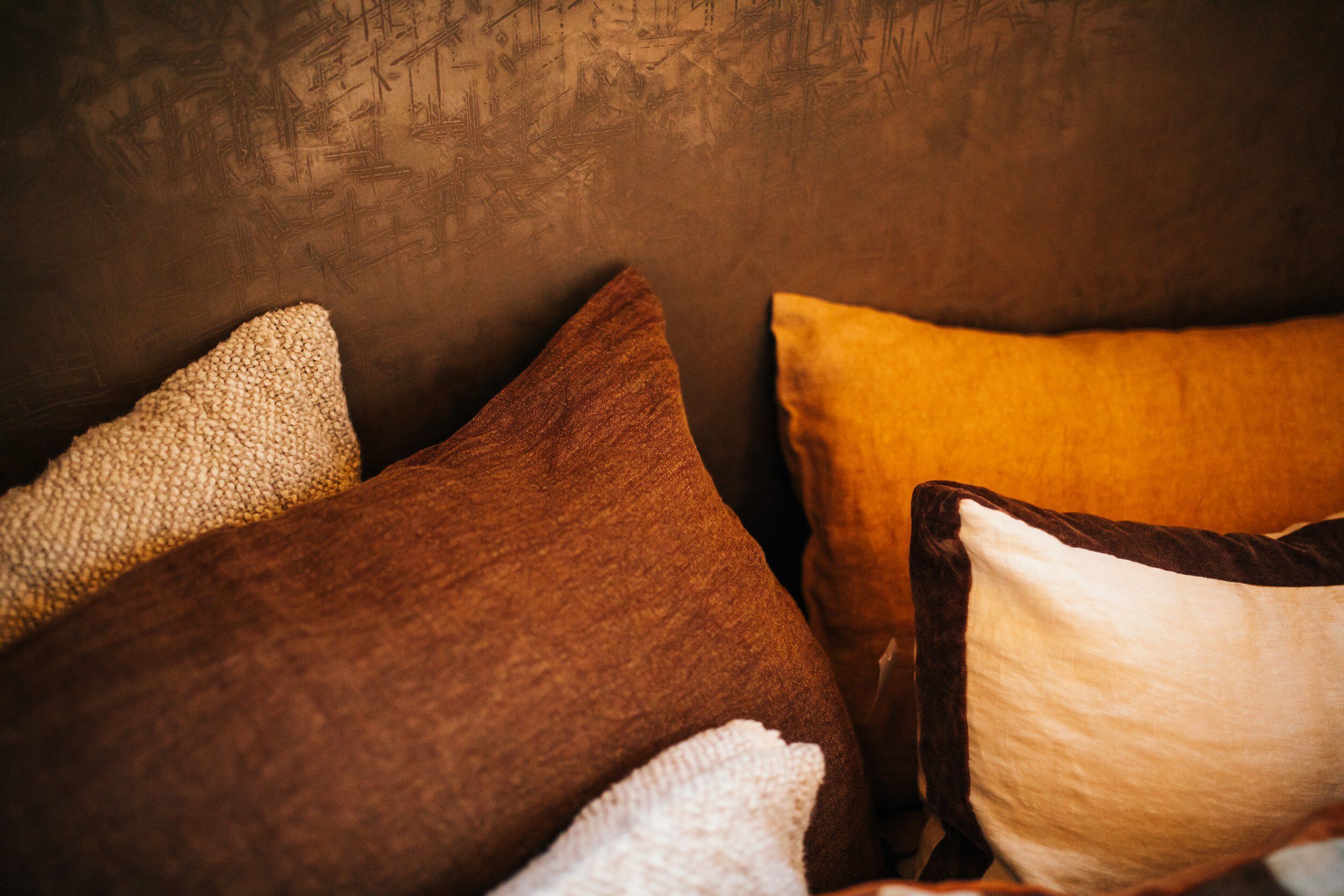 Прямоугольная однотонная льняная подушка POMAX BASICS ARCH-00153227 - Вид №39