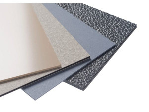 Поликарбонатный лист с огнестойкими свойствами