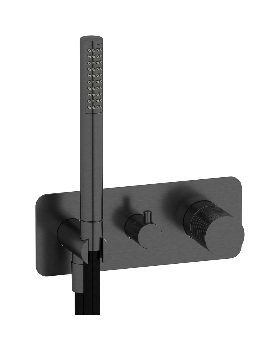 Внешние части встроенного в стену смесителя на 3 потребителя в комплекте с душевым гарнитуром. WE ARE IB ga314cs Brushed Black Chrome Gatsby