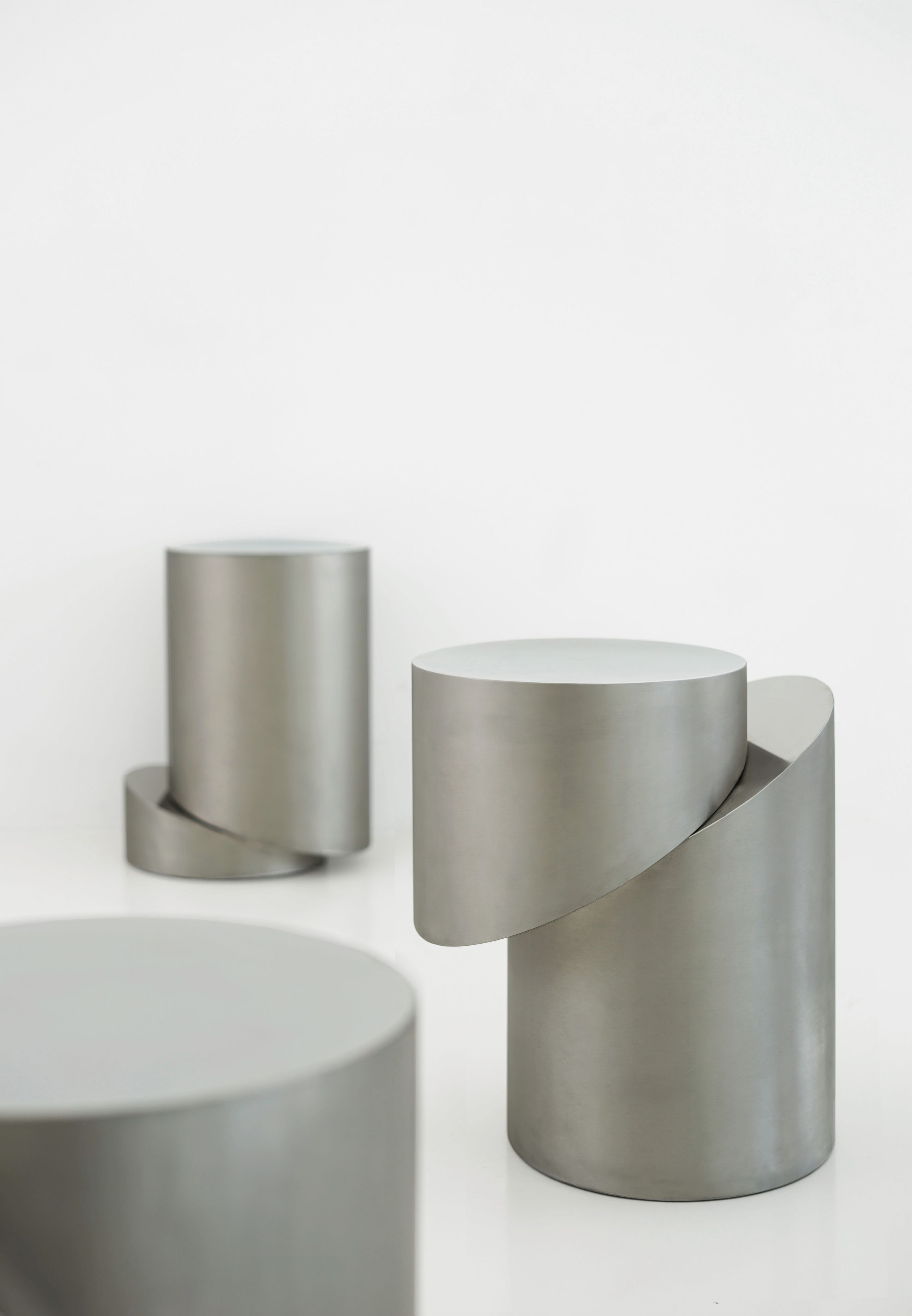 Низкий журнальный столик из нержавеющей стали Movimento Gallery SLICE ARCH-00120337 - Вид №4