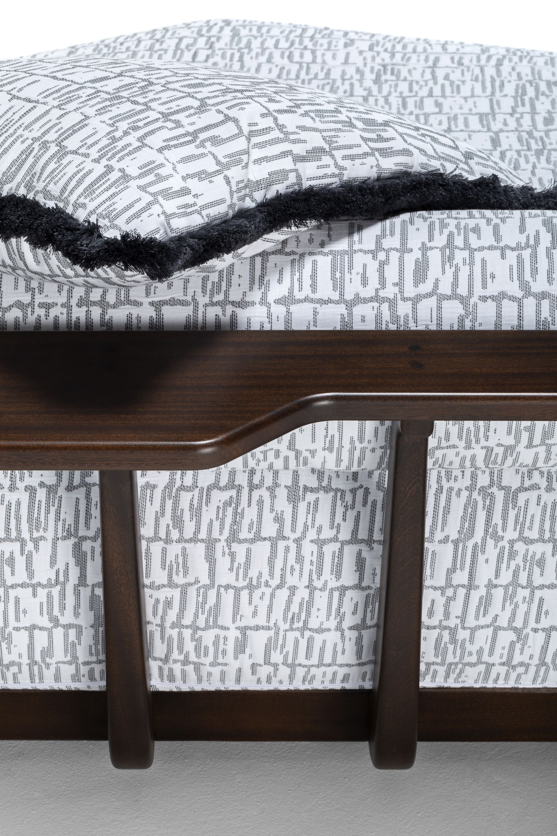 3-местный диван из красного дерева и ткани Exteta Sunset ARCH-00028080 - Вид №4