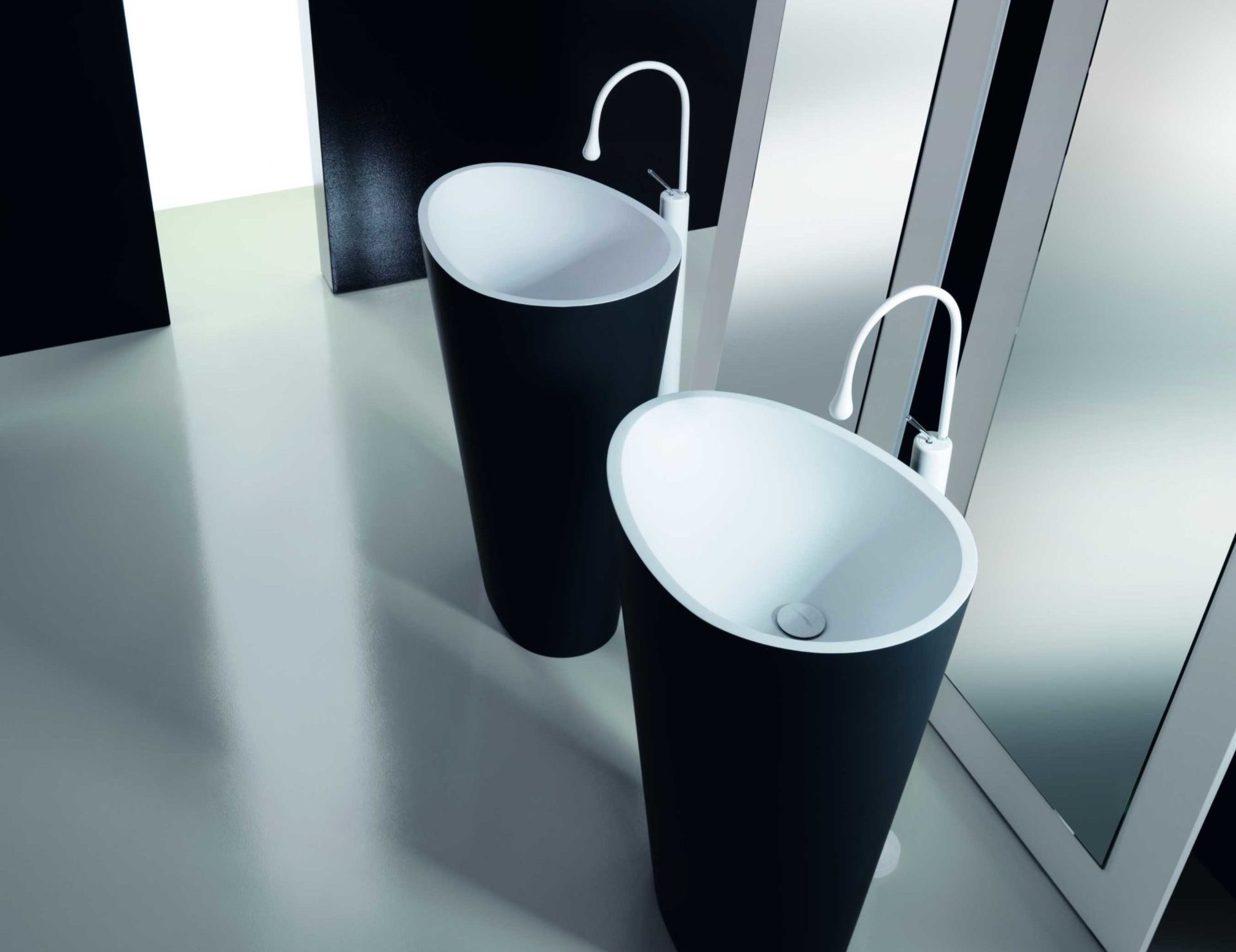 Body bicolor Mastella  Раковина 