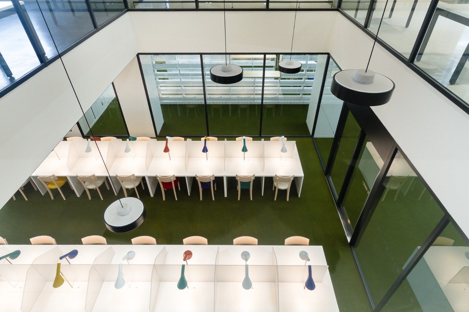 Светодиодный подвесной светильник Louis Poulsen LP CIRCLE ARCH-00017254 - Вид №5