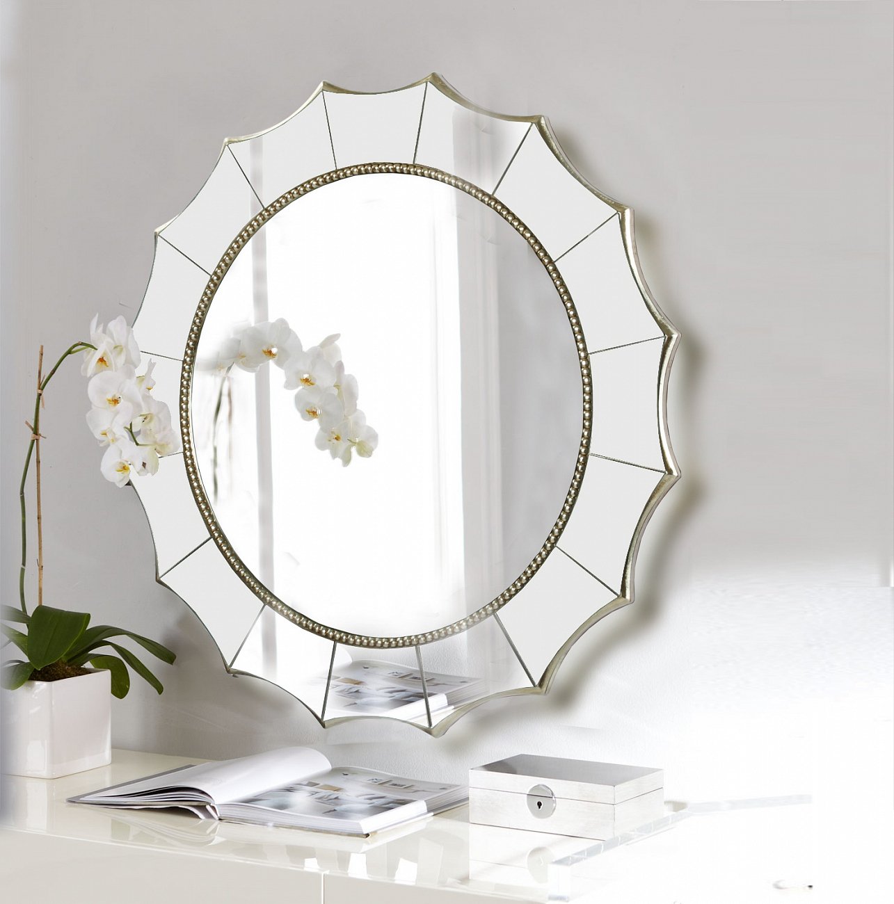 Зеркало настенное круглое 81 см серебряное Falcon ART-ZERKALO ДИЗАЙНЕРСКИЕ 00-3884113 Зеркальный;серебро  - Вид №1