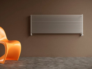 Настенный атласный стальной горизонтальный полотенцесушитель